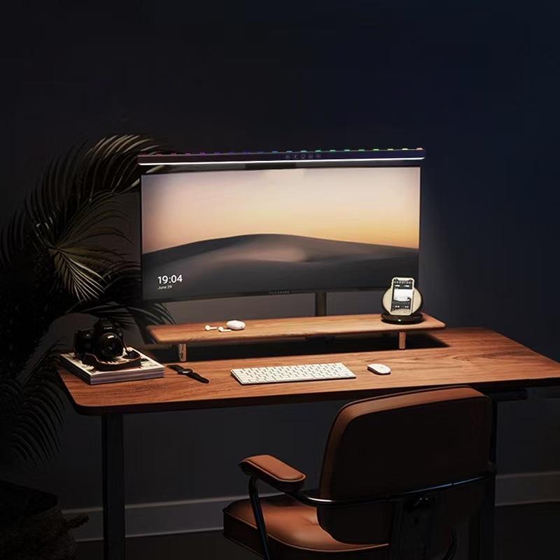 مصباح مكتبي معلق بإضاءة شاشة L - مراجعة Desk Setup Modern وسعره
